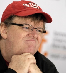 Michael_Moore_reflexiona.jpg