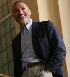 Pérez-Reverte: "El español se siente tirado como un perro, igual que Alatriste"