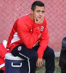Alexis-sentado-chile-2011-efe.jpg