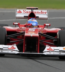 Alonso logra el mejor tiempo en la primera sesión de libres del GP de Mónaco