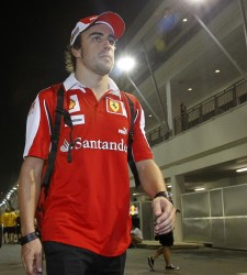 Alonso-singapur-ferrari.jpg