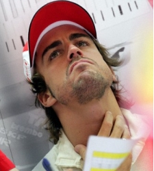 Alonso_cuello_ferrari.jpg