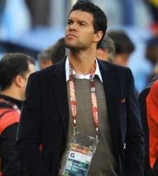 La Guardia Civil detiene en Extremadura a Michael Ballack a 211 km/h en un Audi Q7