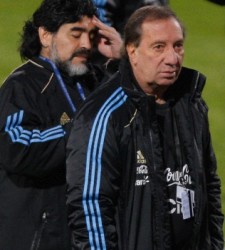 Bilardo_maradona.jpg