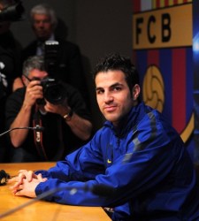 Cesc-escudo-barca.jpg