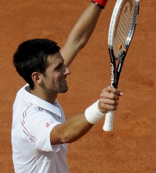 Djokovic-paris-2012.jpg