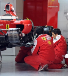Ferrari_cambios_taller.jpg