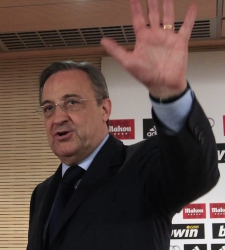 Florentino_saluda.jpg