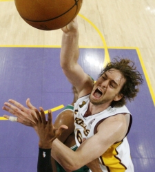 Gasol_boston_salta_sufre.jpg