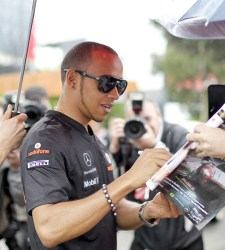 Hamilton-autografos.jpg