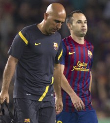 Iniesta-resopla-lesion-champions-2011.jpg