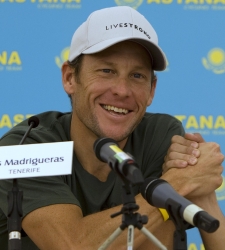 LANCEMICROFONO.jpg