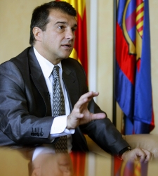 Laporta_despacho.jpg