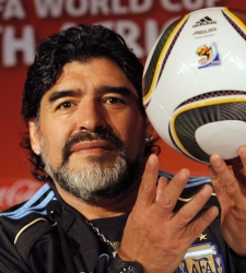 Maradona_jabulani.jpg
