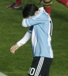 Messi-decepcion-argentina-2011-copamerica-reuters.jpg
