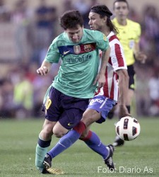 Messi-entradon-ujfalusi-2010-as.jpg