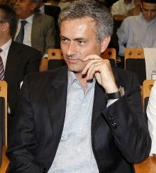 Mourinho-sentado.jpg