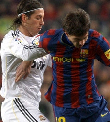 Sergio_Ramos_Messi_2010.jpg