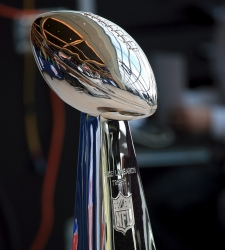Super_bowl_trofeo.jpg