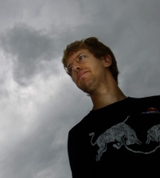 Vettel_nubes.jpg