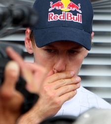 Vettel_preocupado.jpg