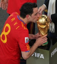 Xavi es baja con España
