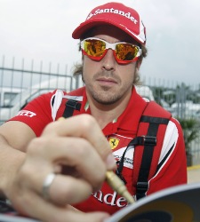 alonso-malasia-autografos-2011.jpg
