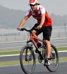 Fernando Alonso quiere ser un 'superhombre': hará un 'Ironman' en febrero de 2013