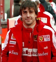 alonso_ferrari_sonrisa.jpg