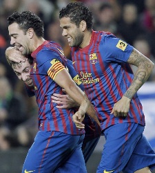 alves-xavi-levante.jpg