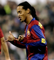 champions_ronaldinho.jpg