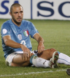 chiellini_suelo.jpg