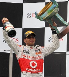 hamilton-china-2011-TROFEO.jpg