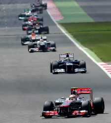<b>Hamilton<7b>, tras fracasar en la carrera de casa: "Todavía estamos en la pelea"
