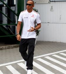 Los McLaren de <b>Hamilton y Button</b> dominan los primeros libres del GP de Hungría