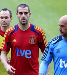 Iniesta, Negredo y Reina