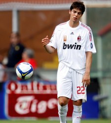 El Milan se convierte en la última esperanza del Real Madrid para no 'comerse' a Kaká