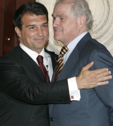 laporta_abrazo.jpg