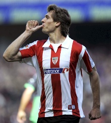 llorente_dedo.jpg