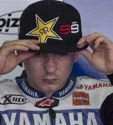 lorenzo-gorra.jpg