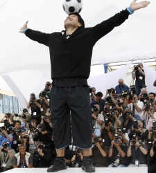 maradona_cannes.jpg