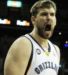 <b>Marc Gasol</b> y los Memphis se desinflan en la cuarta derrota seguida ante los Spurs (73-83)