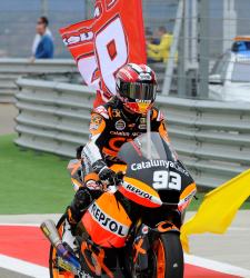 Márquez logra su tercera victoria consecutiva y se queda a tiro de piedra de Bradl
