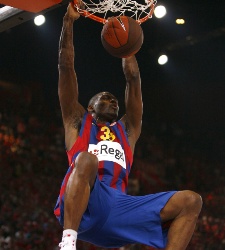 mickeal_PARIS.jpg