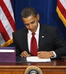 obamafirma.jpg
