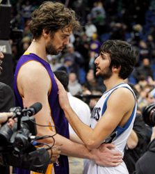 Bryant y Pau Gasol salvan los muebles ante los Timberwolves de Ricky Rubio (101-106)
