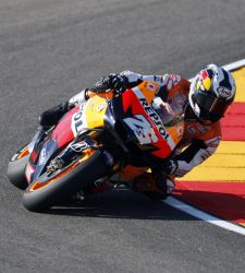 <b>Pedrosa</b> hace los deberes y marca la pauta en los primeros libres del GP Aragón