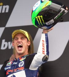 Espargaró, nuevo líder de Moto2: "Vi la caída de Márquez y fui más conservador"