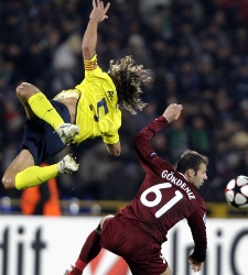puyol_vuela.jpg