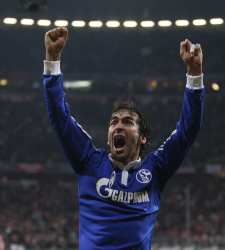 raul-schalke-gol.jpg